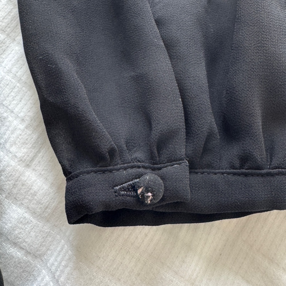 Express black v neck romper, size 2 - Picture 4 of 9